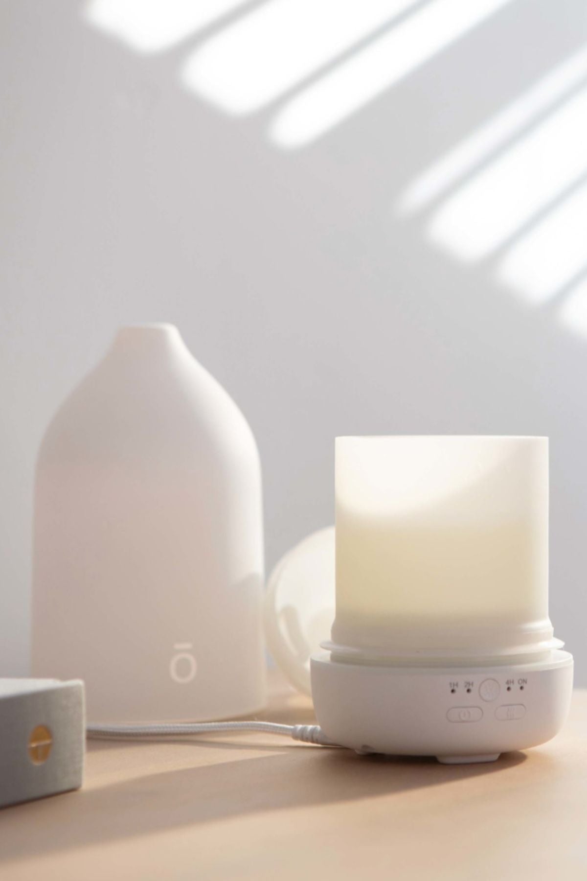 dōTERRA Laluz Diffuser with Lemon and Lavender