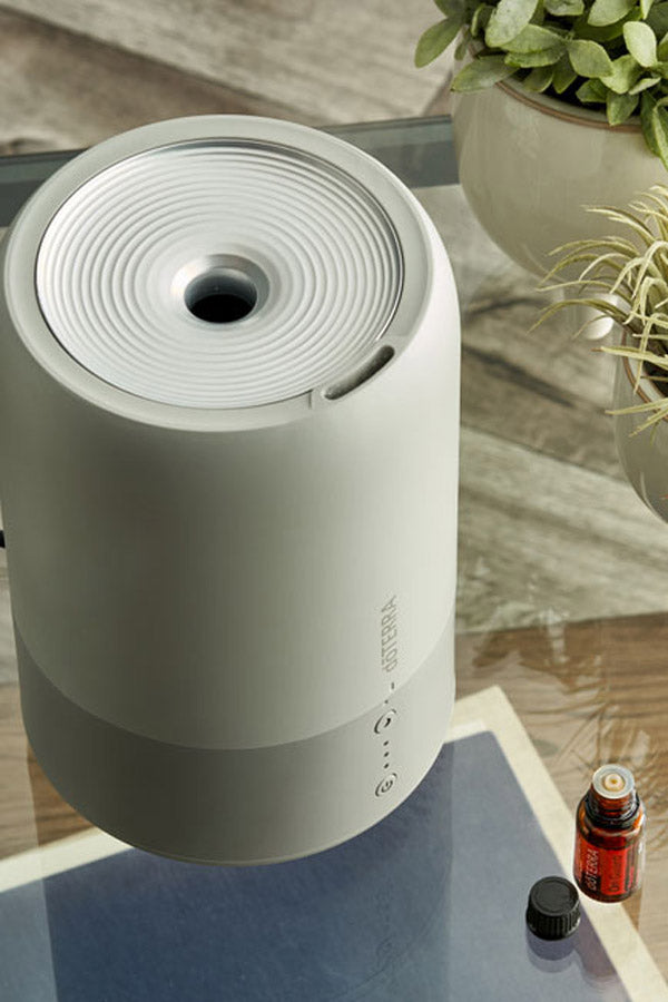 Dawn™ Aroma Humidifier with Easy Air® and On Guard®